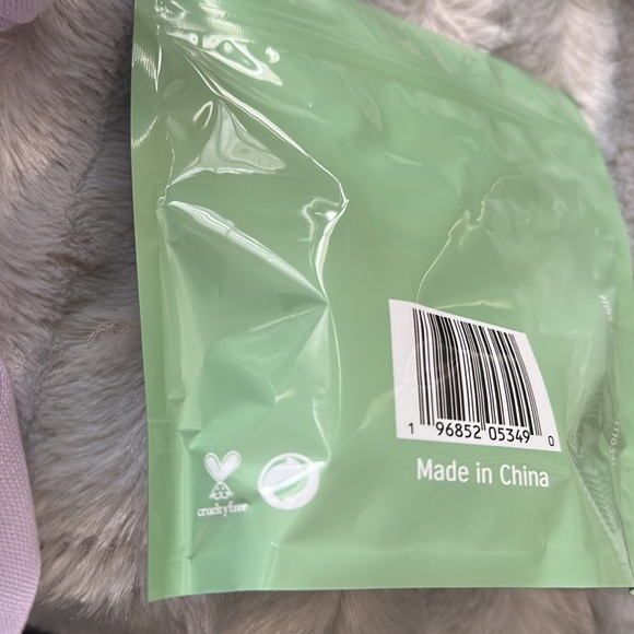 NWT YC collection beauty blender - Picture 2 of 2